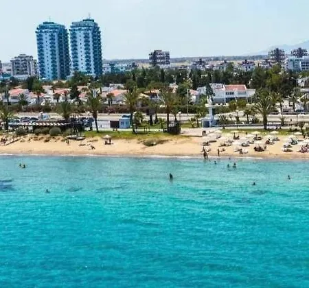 туристический комплекс в 300 метрах от моря Royal Life Apartament Trikomo