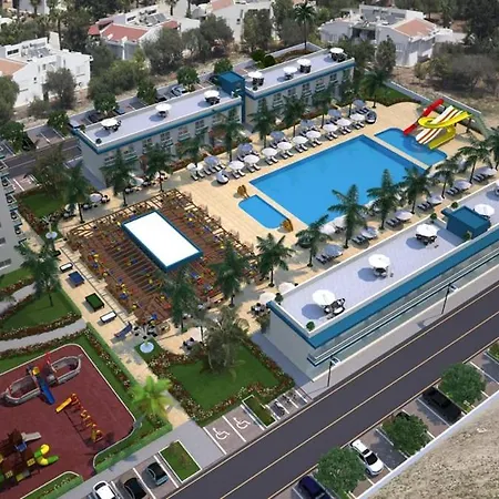 туристический комплекс в 300 метрах от моря Royal Life Apartament Trikomo